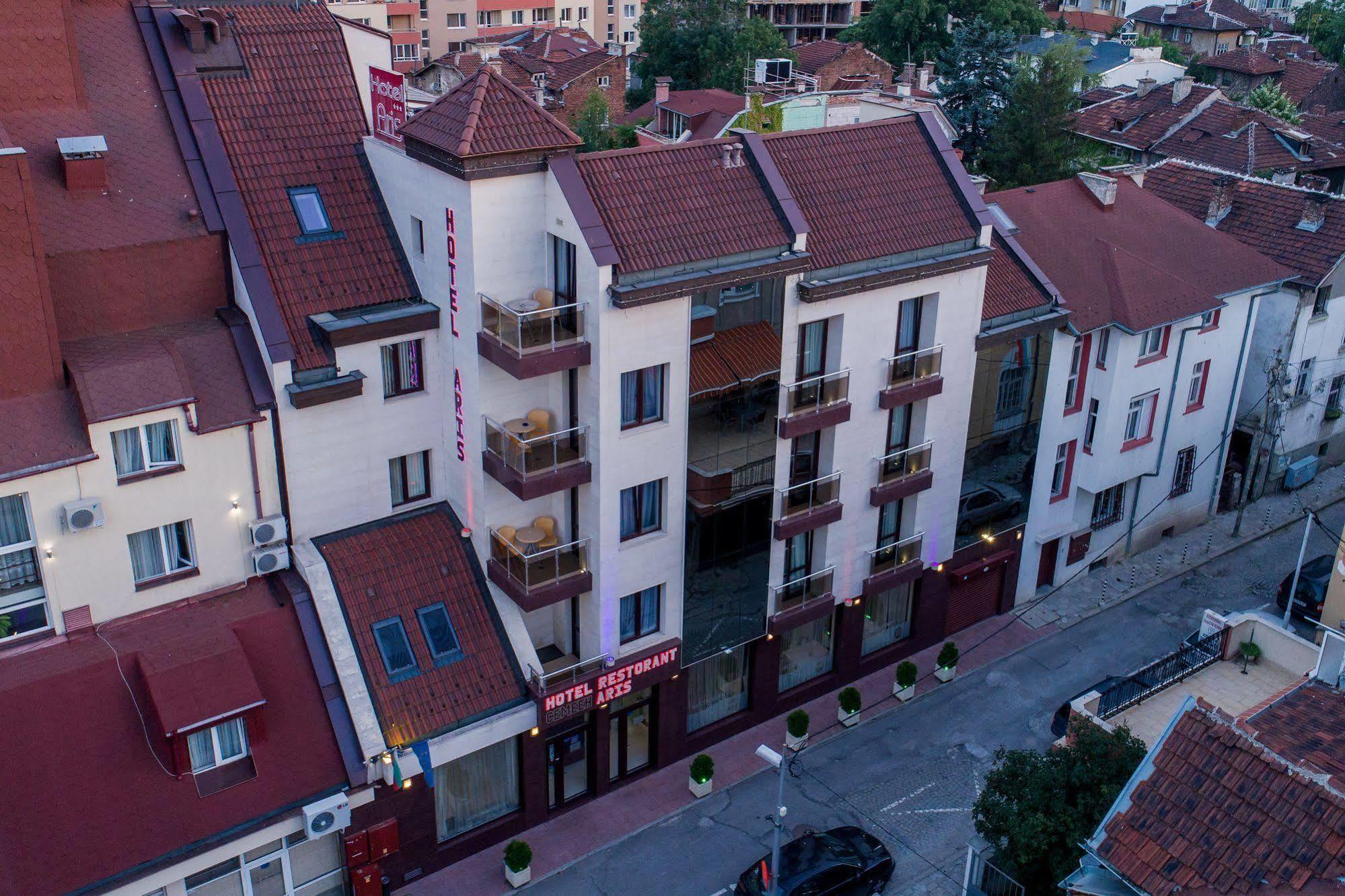 Aris Hotel