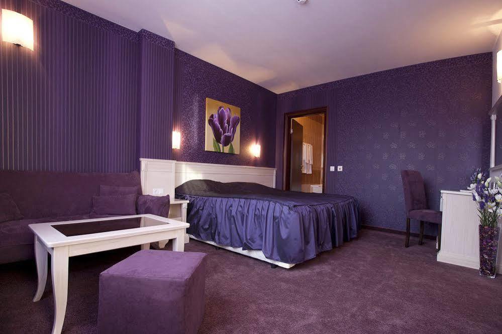 Hotel Aris