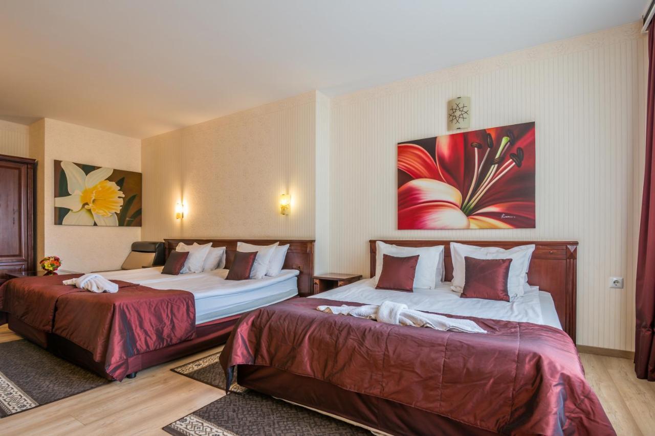 Hotel Aris