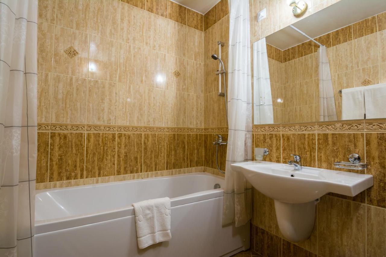 Hotel Aris